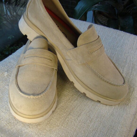 lunita imported from Spain beige cream suede leather chunky loafers, S 8.5 - Picture 2 of 10